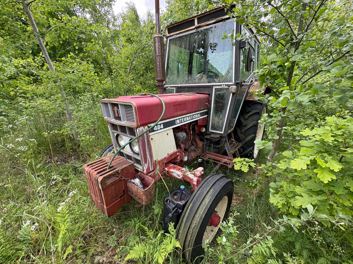 Traktor International 484 TA 50HK