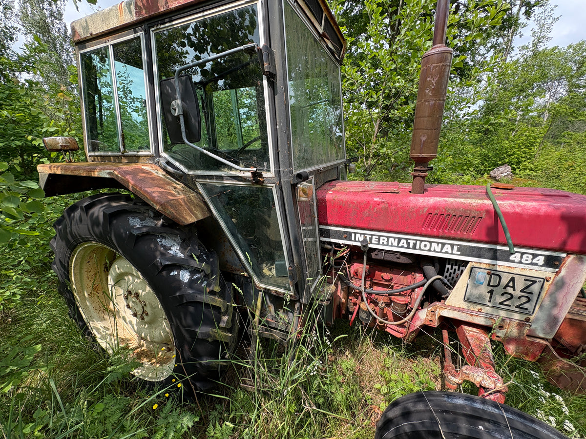 Traktor International 484 TA 50HK
