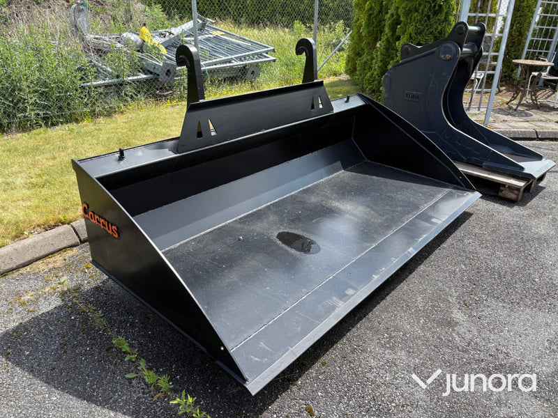 Planeringsskopa Carrus 1300L