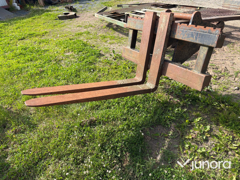 Pallgafflar med S60 fäste