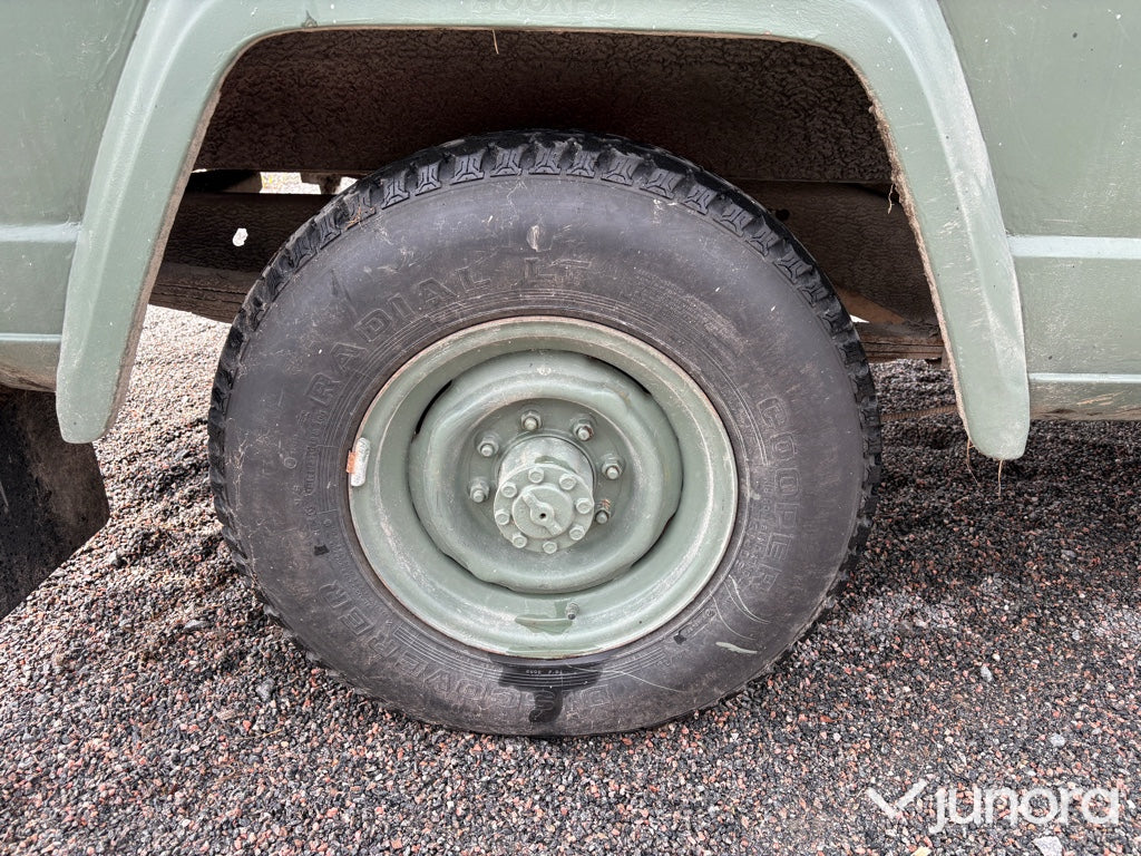 Jeep J20 Truck 27/7600