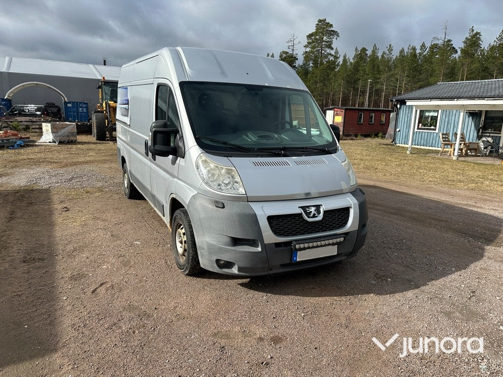 Lätt lastbil - Peugeot, Boxer 2.2 HDi 120