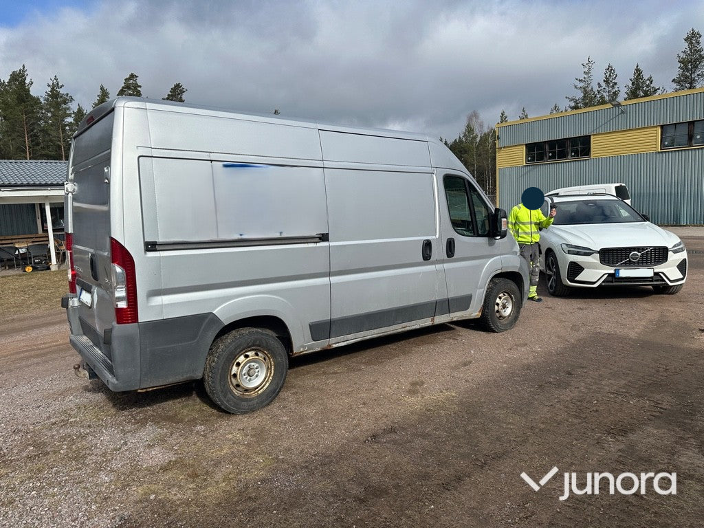 Lätt lastbil - Peugeot, Boxer 2.2 HDi 120
