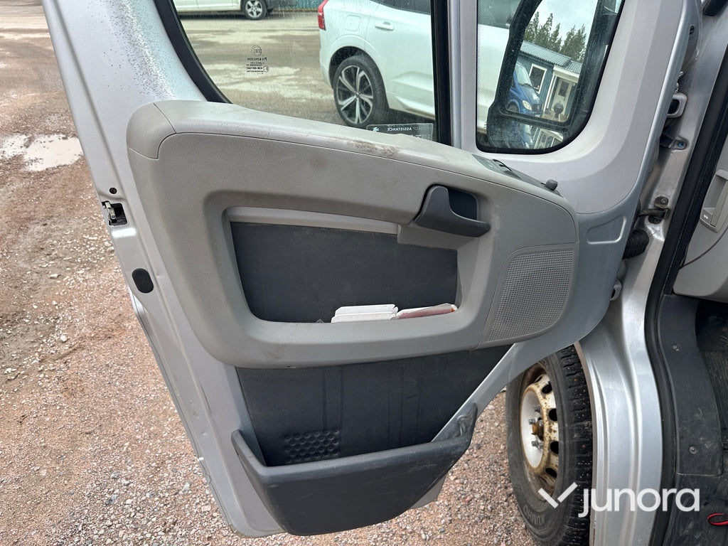 Lätt lastbil - Peugeot, Boxer 2.2 HDi 120