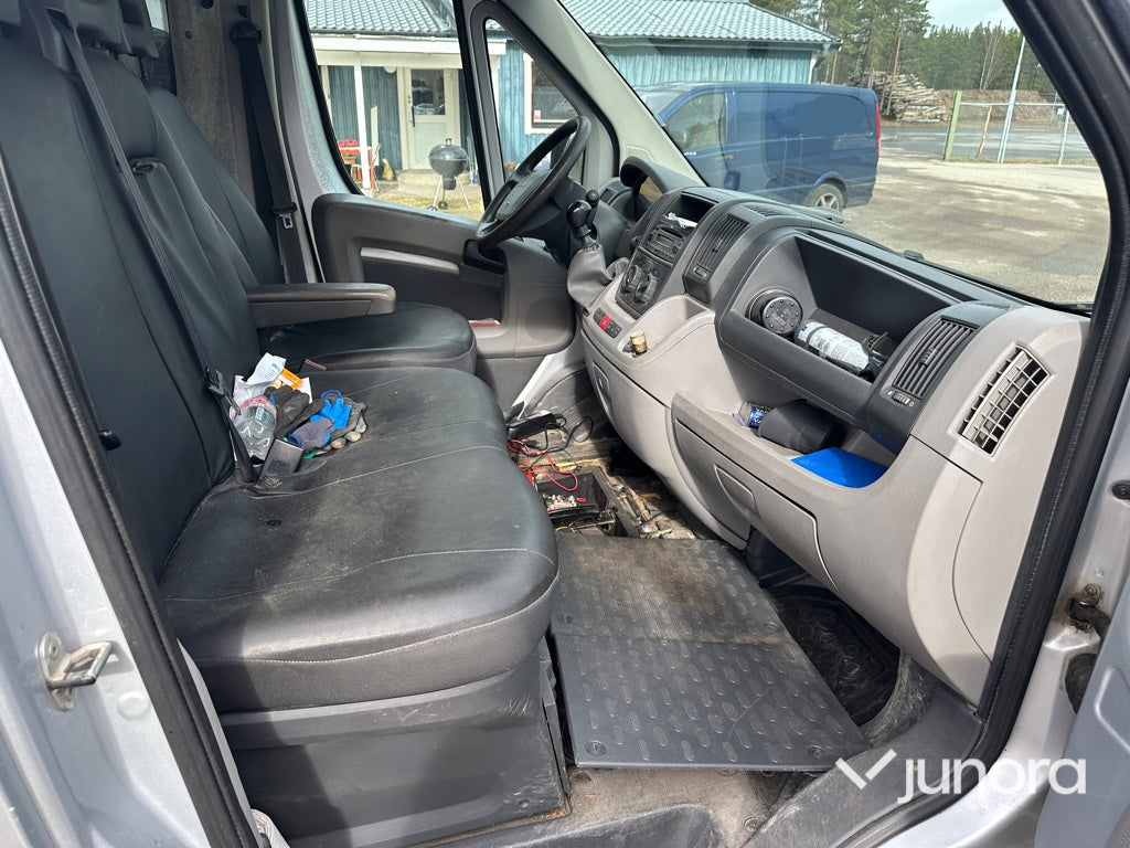Lätt lastbil - Peugeot, Boxer 2.2 HDi 120