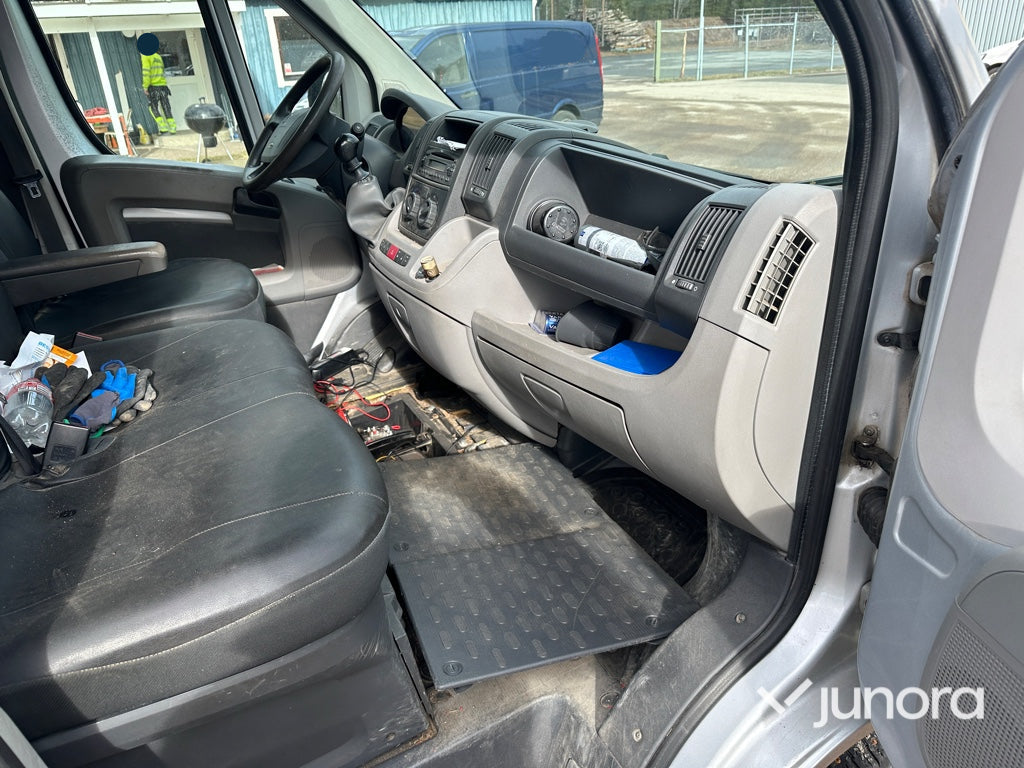 Lätt lastbil - Peugeot, Boxer 2.2 HDi 120