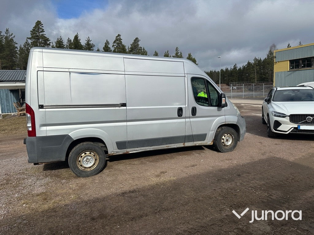 Lätt lastbil - Peugeot, Boxer 2.2 HDi 120