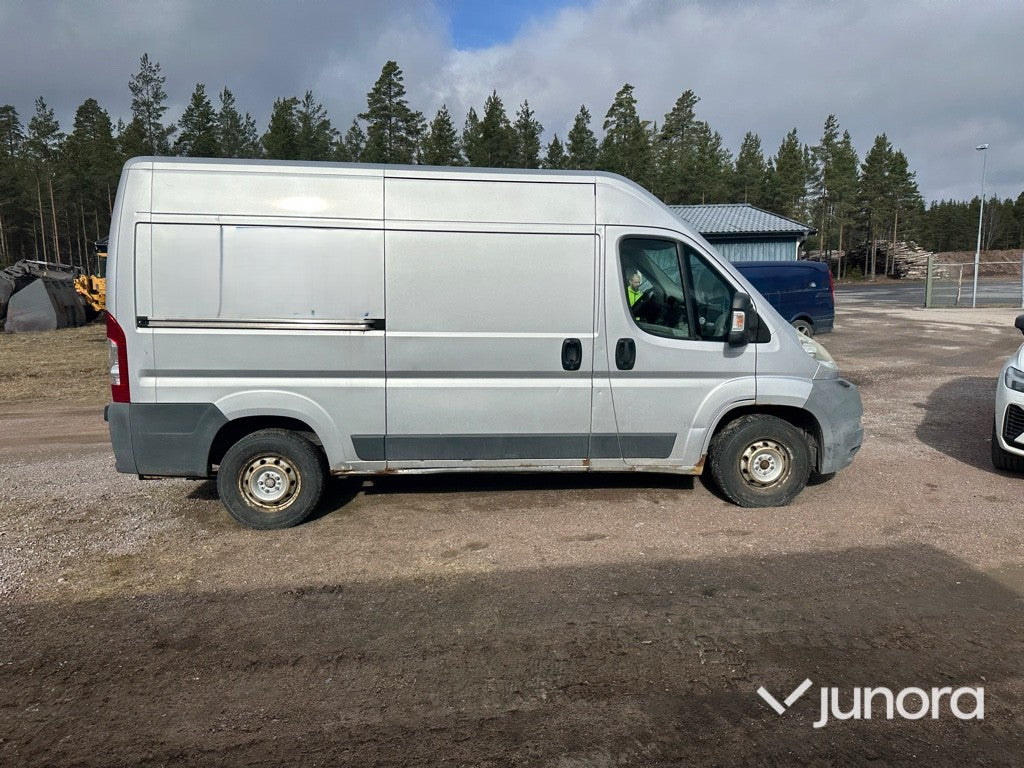 Lätt lastbil - Peugeot, Boxer 2.2 HDi 120