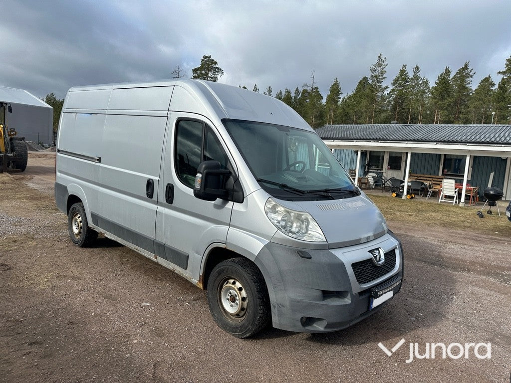 Lätt lastbil - Peugeot, Boxer 2.2 HDi 120