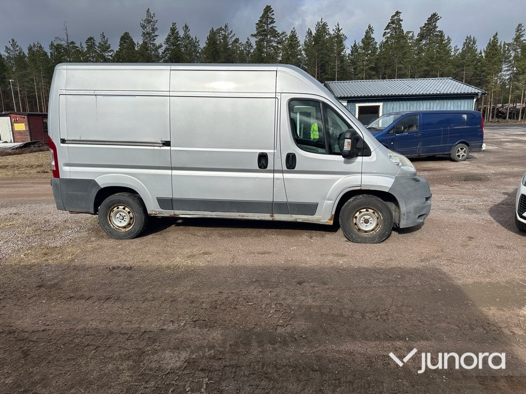 Lätt lastbil - Peugeot, Boxer 2.2 HDi 120