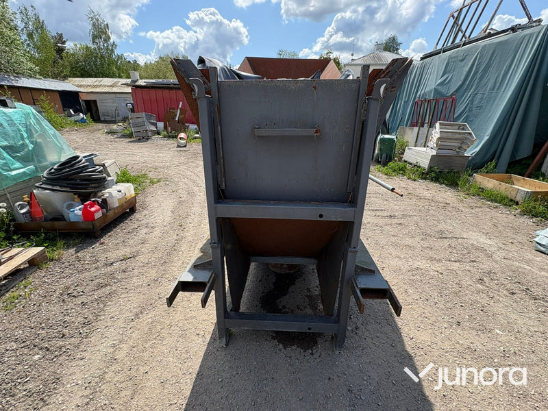 Fyllningsbalja med gaffelfästen