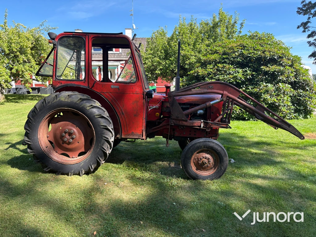 Traktor - Volvo BM 400
