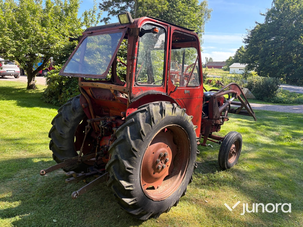 Traktor - Volvo BM 400