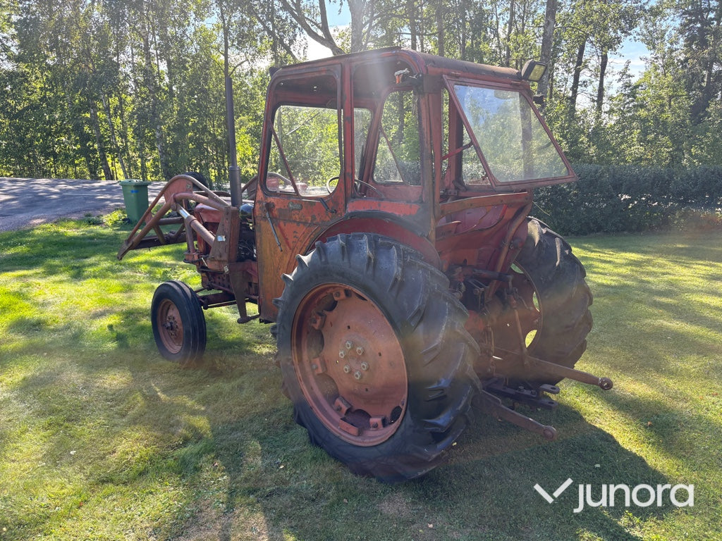 Traktor - Volvo BM 400
