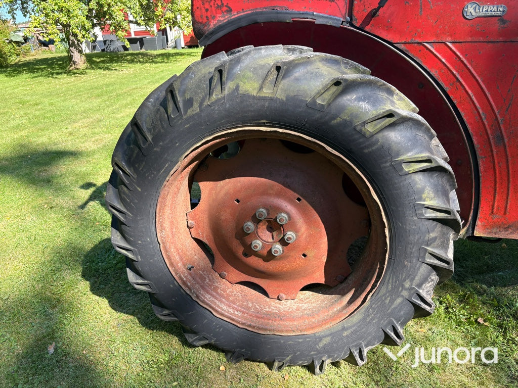 Traktor - Volvo BM 400