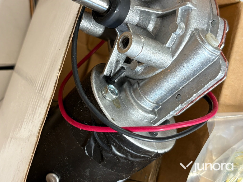 Vindrutetorkarmotor - 24V