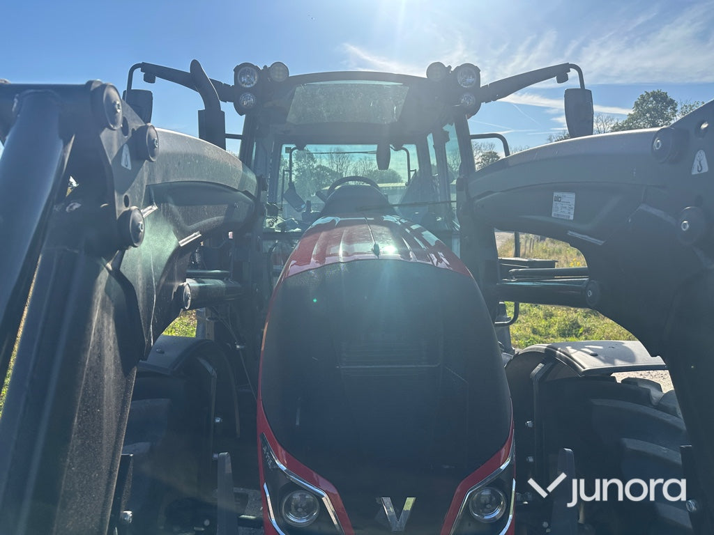 Traktor med lastare