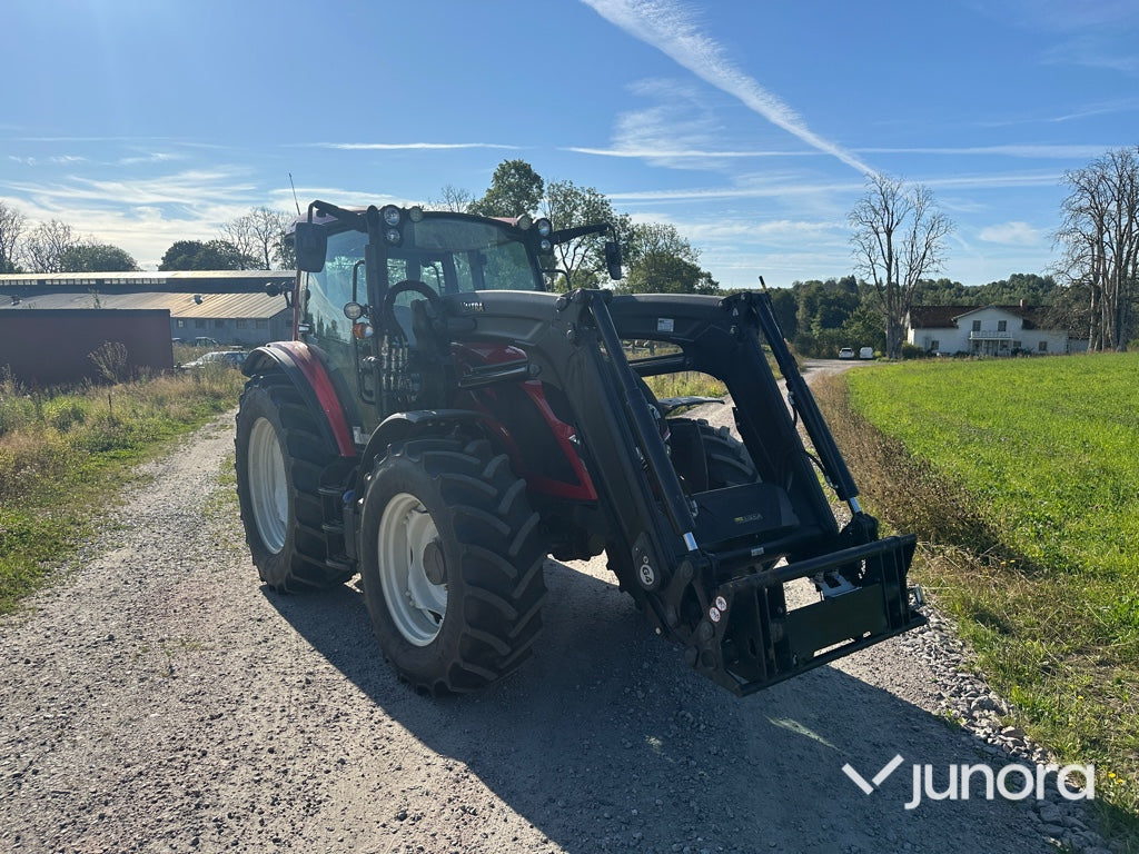 Traktor med lastare