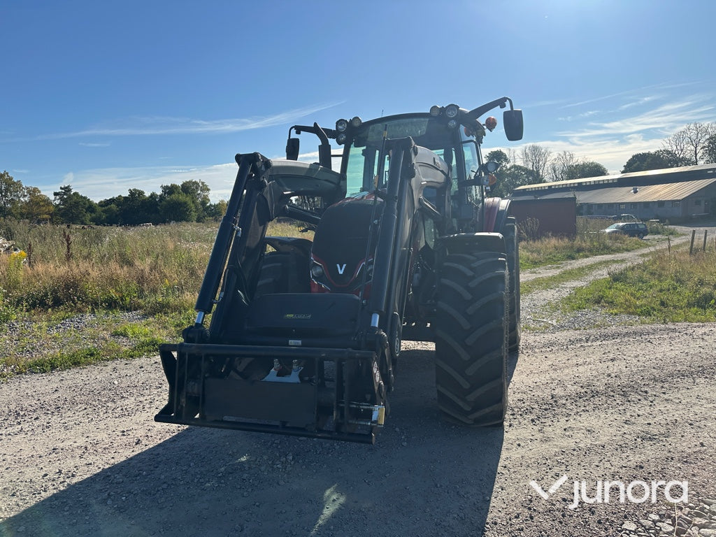 Traktor med lastare