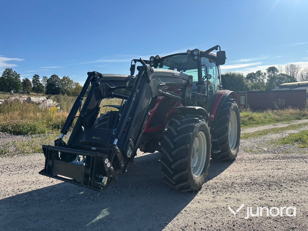 Traktor med lastare