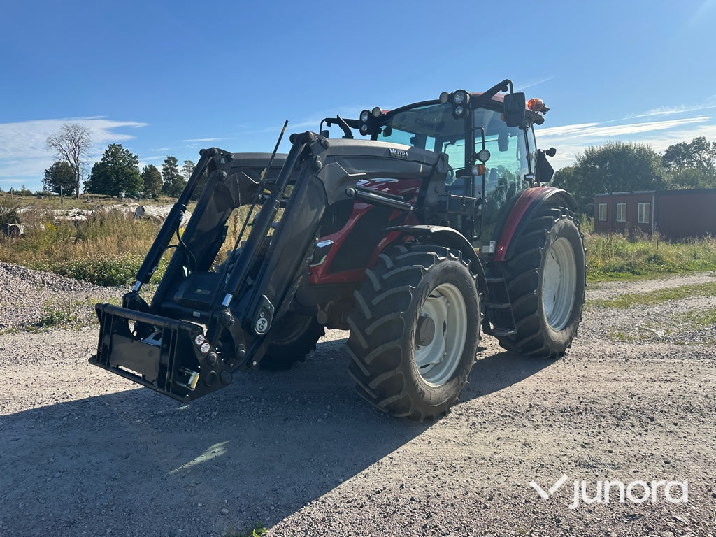 Traktor med lastare