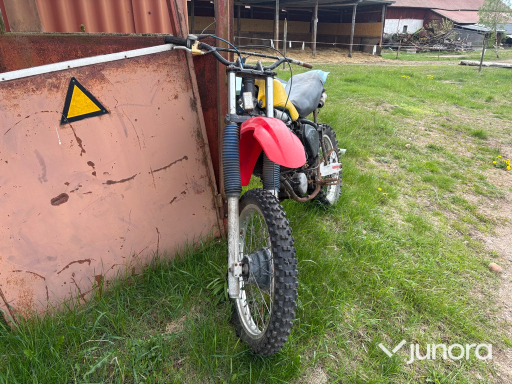 Crossmotorcykel - Suzuki RM