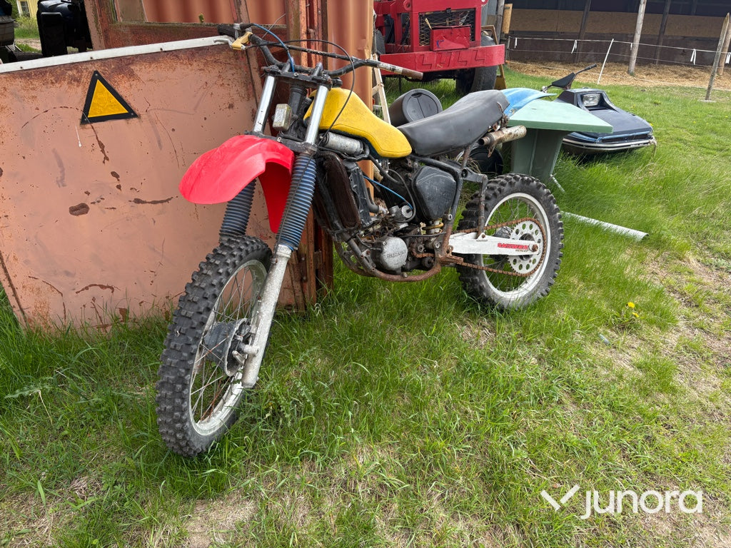 Crossmotorcykel - Suzuki RM
