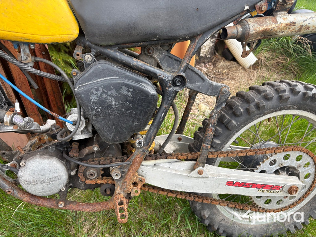 Crossmotorcykel - Suzuki RM