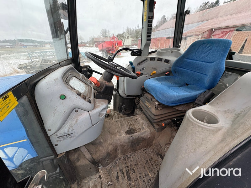 Traktor – New Holland T4040 SuperSteer