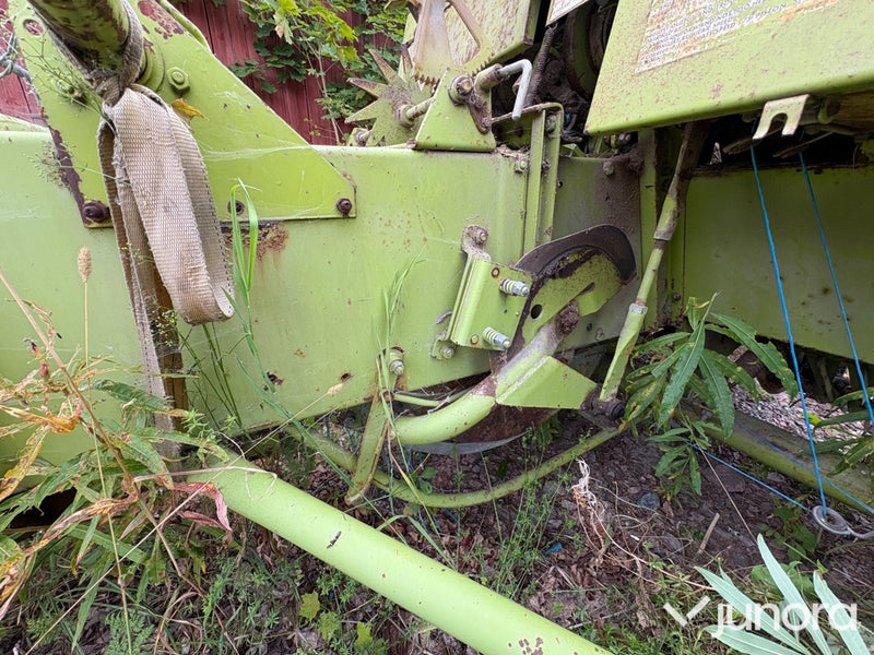 Fyrkantspress Claas Markant