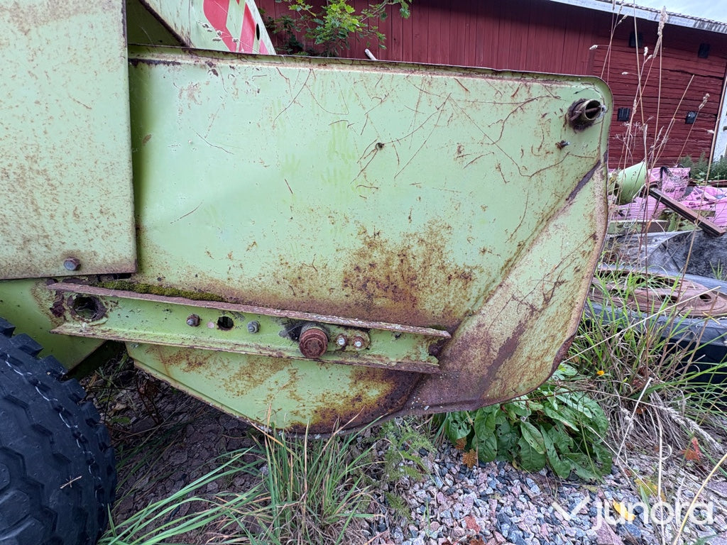 Fyrkantspress Claas Markant