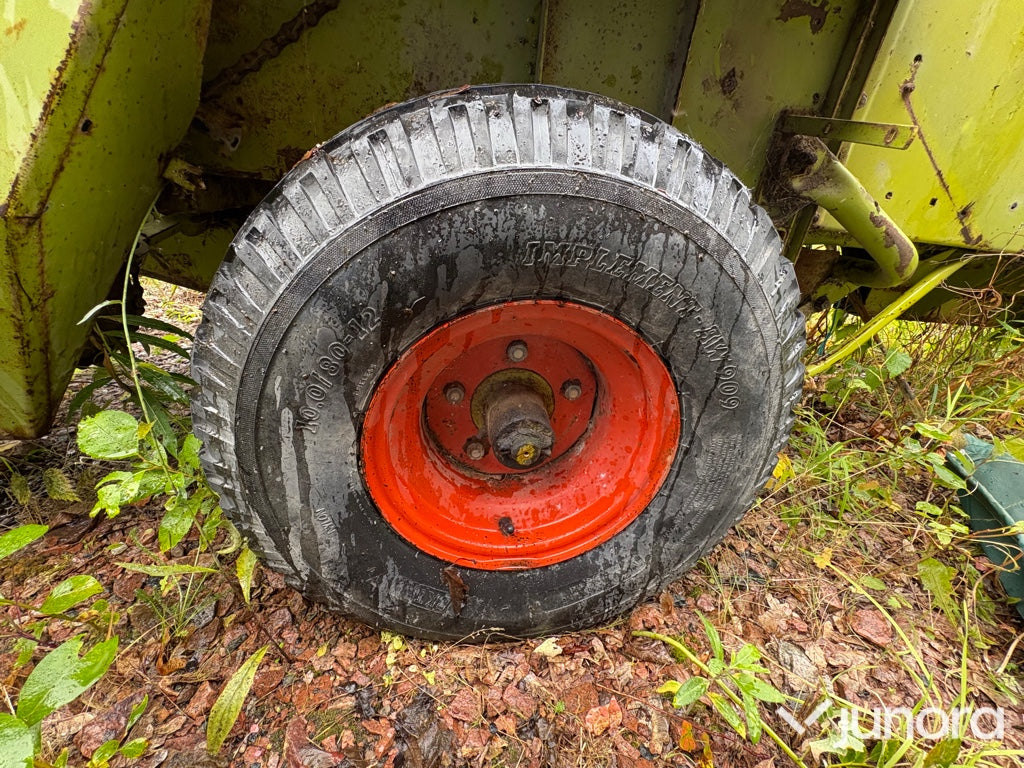 Fyrkantspress Claas Markant