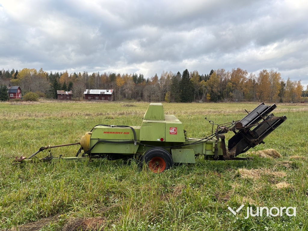 Fyrkantspress / Småbalpress - Claas Markant 60