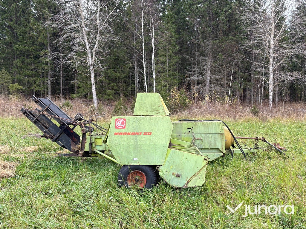 Fyrkantspress / Småbalpress - Claas Markant 60