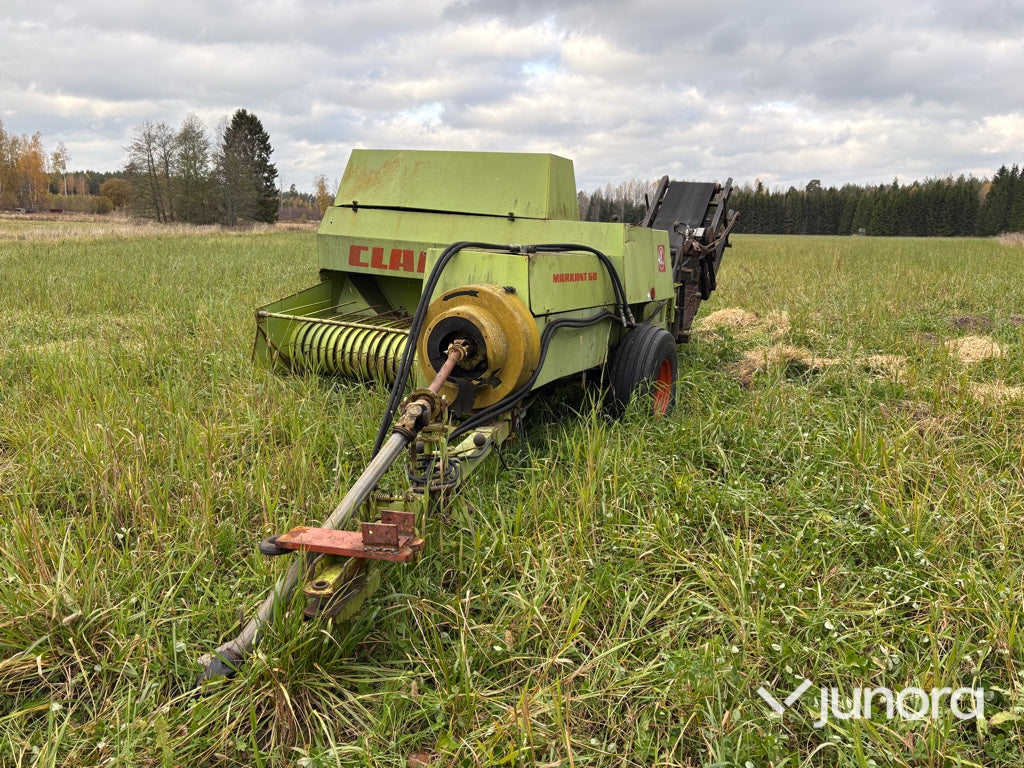 Fyrkantspress / Småbalpress - Claas Markant 60