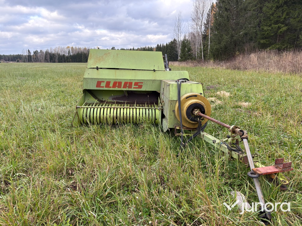 Fyrkantspress / Småbalpress - Claas Markant 60