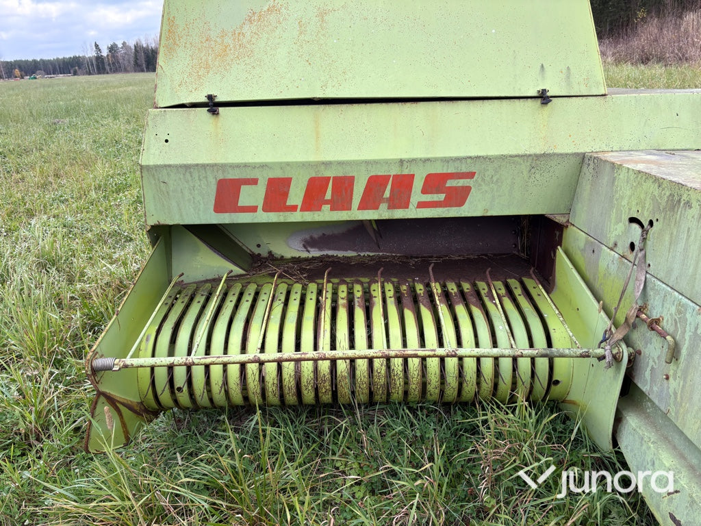 Fyrkantspress / Småbalpress - Claas Markant 60