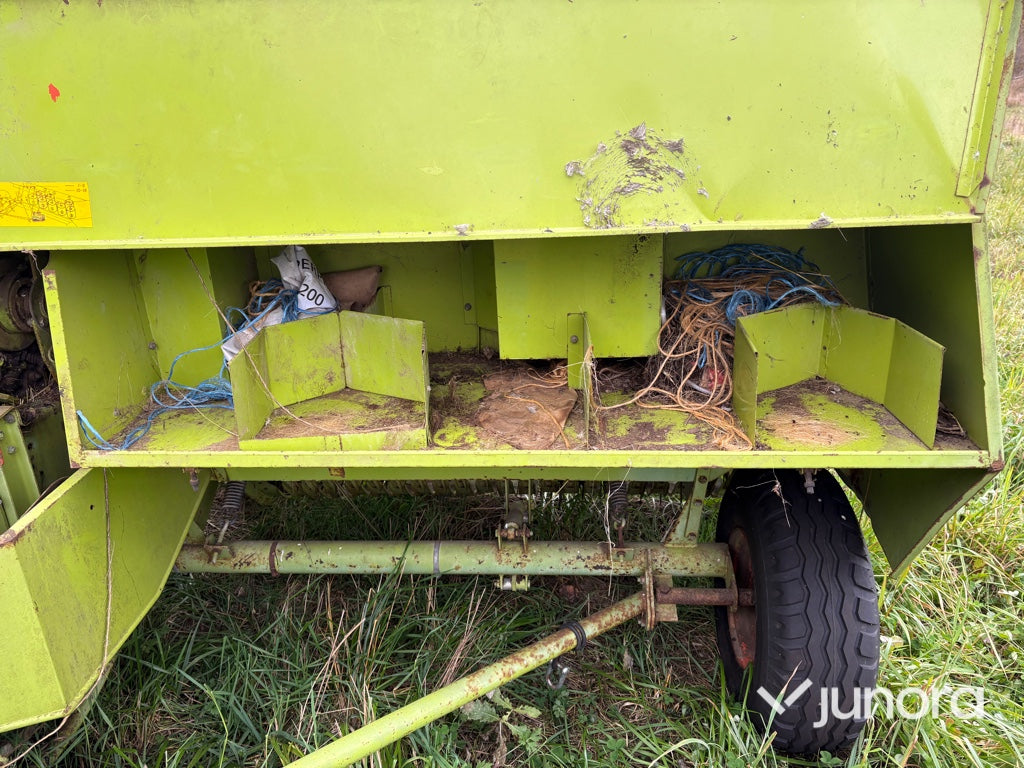 Fyrkantspress / Småbalpress - Claas Markant 60