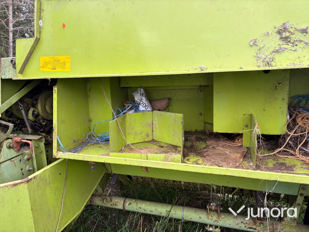 Fyrkantspress / Småbalpress - Claas Markant 60
