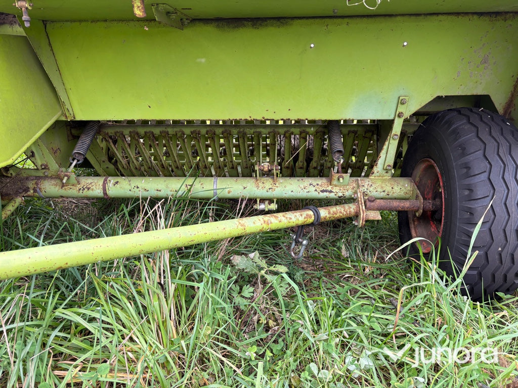 Fyrkantspress / Småbalpress - Claas Markant 60