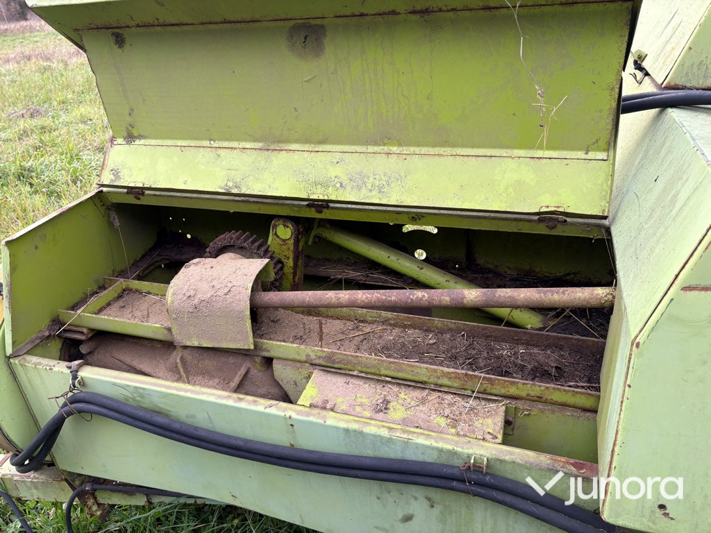 Fyrkantspress / Småbalpress - Claas Markant 60