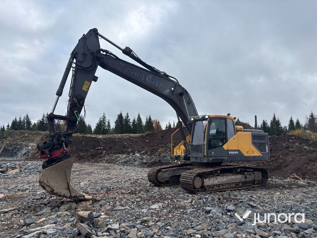 Bandgrävare Volvo EC250ENL