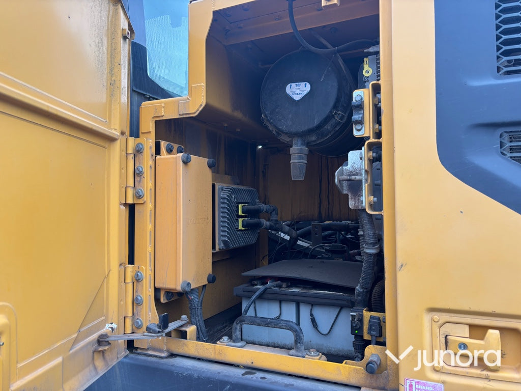 Bandgrävare Volvo EC250ENL