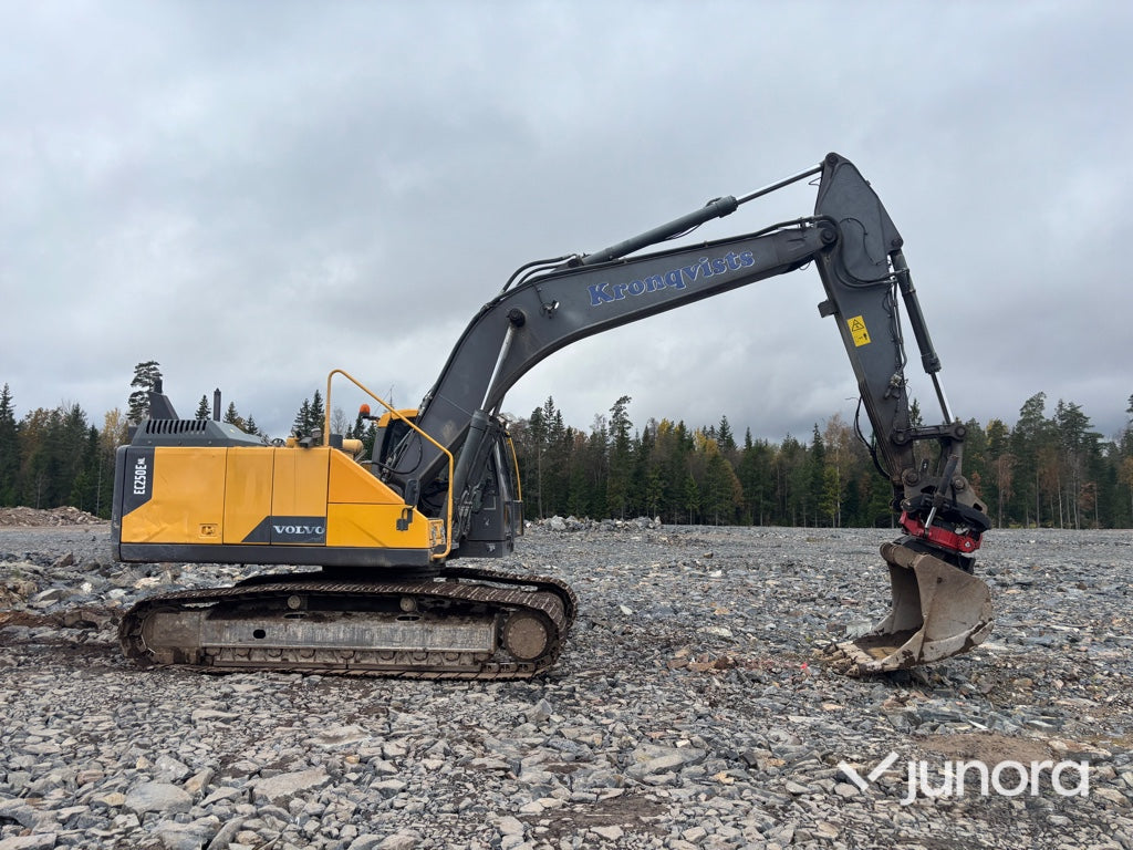 Bandgrävare Volvo EC250ENL