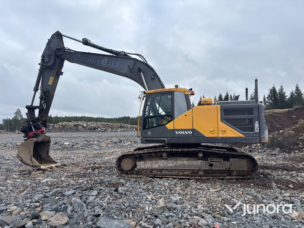 Bandgrävare Volvo EC250ENL