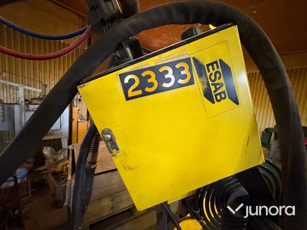 Migsvets ESAB LAH 500R med matarverk