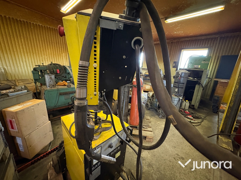 Migsvets ESAB LAH 500R med matarverk
