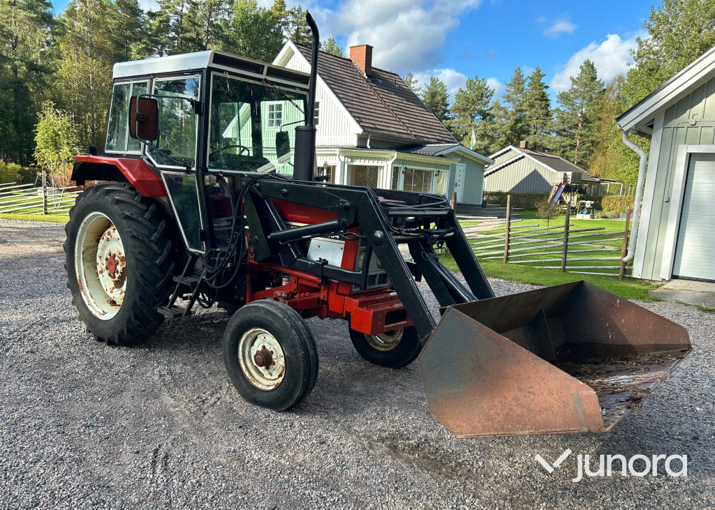 Case IH 484 med Frontlastare