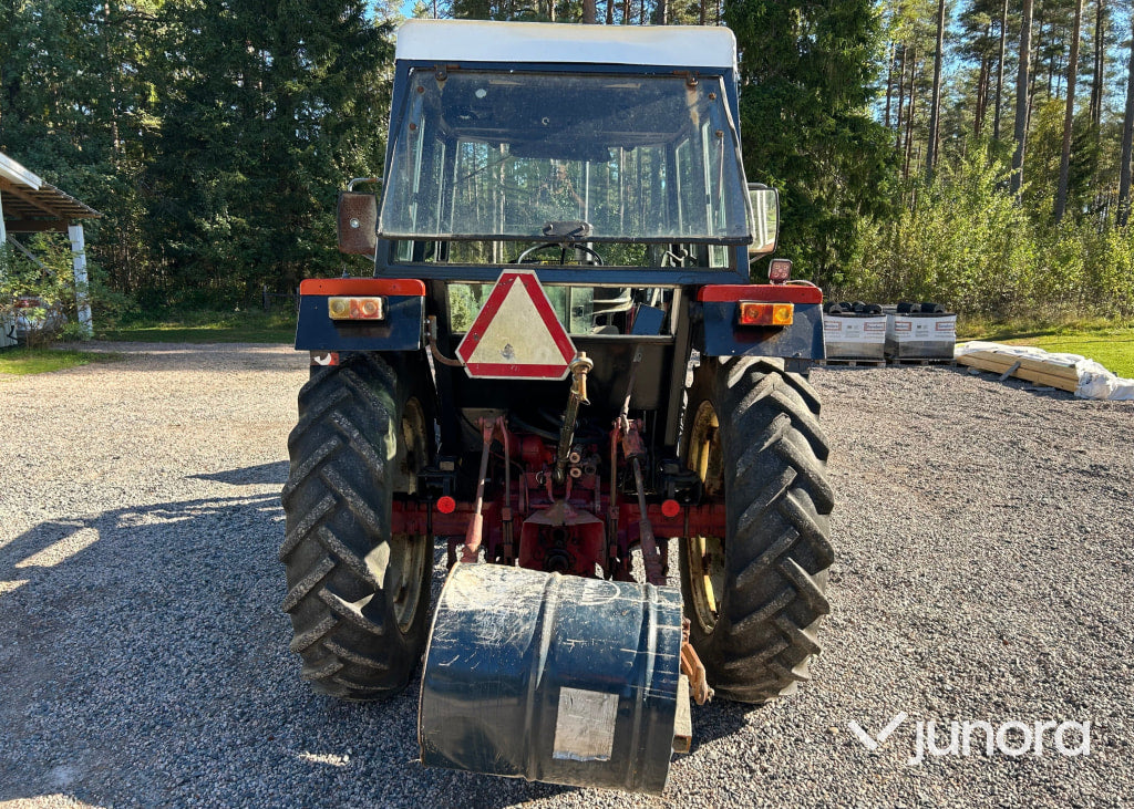 Case IH 484 med Frontlastare