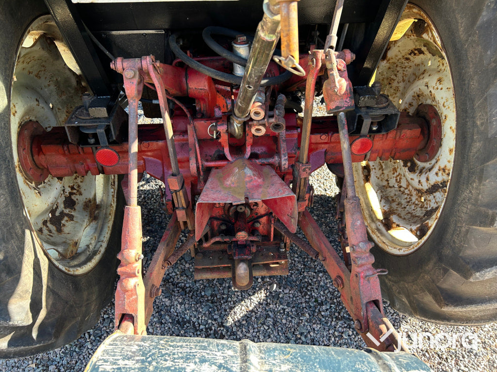 Case IH 484 med Frontlastare